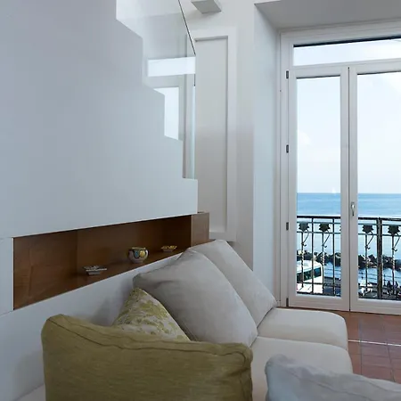 Seafront Il Sogno 아파트 *